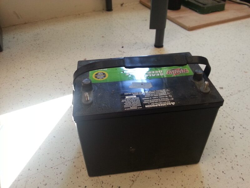 Group 24 Deep-Cycle Flooded Battery, 12 V 75 Ah